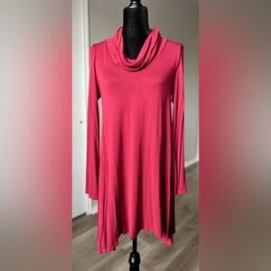 Chic Long Sleeve Cowl Neck Dress in Red